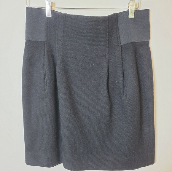 BCBGMaxAzria Dresses & Skirts - BCBG Women's black wool pleated corporate skirt size 10